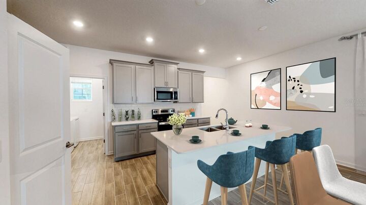 Property Photo:  7332 Summer Ivy Alley  FL 32829 