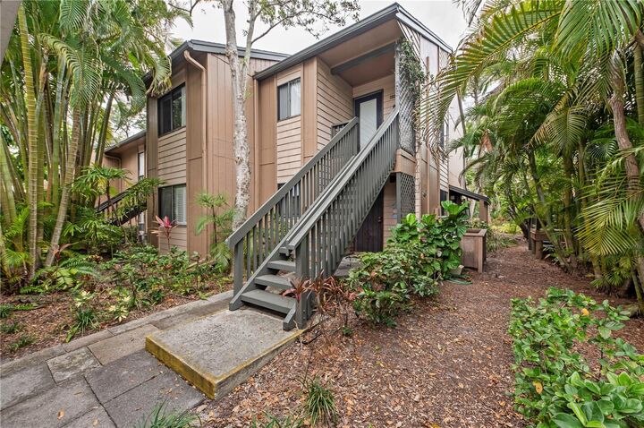 1720 Glenhouse Drive 330  Sarasota FL 34231 photo