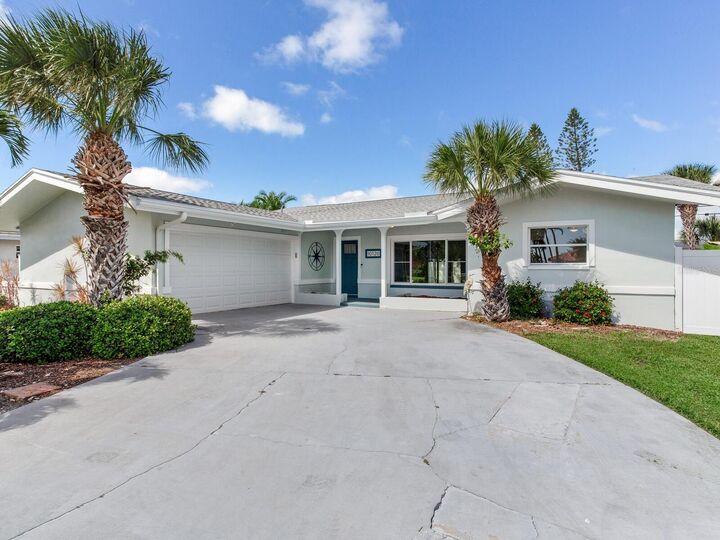 Property Photo:  10120 Paradise Boulevard  FL 33706 