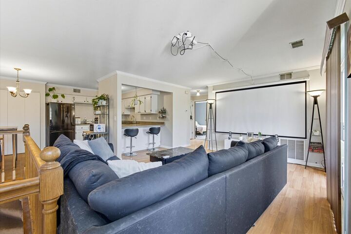 Property Photo: 1343 Meadowcreek Dr B WI 53072