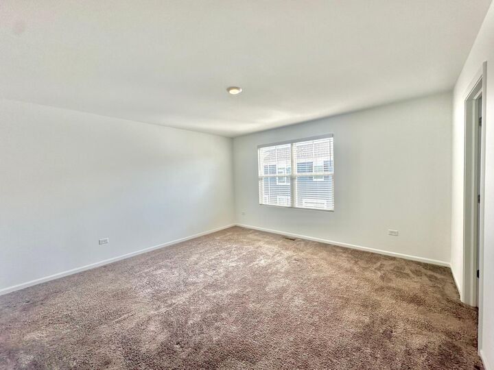 Property Photo: 1544 Syracuse Drive IL 60030