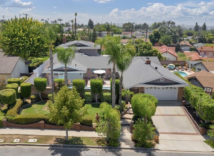 Property Photo: 1318 Alta Mesa Drive CA 92821