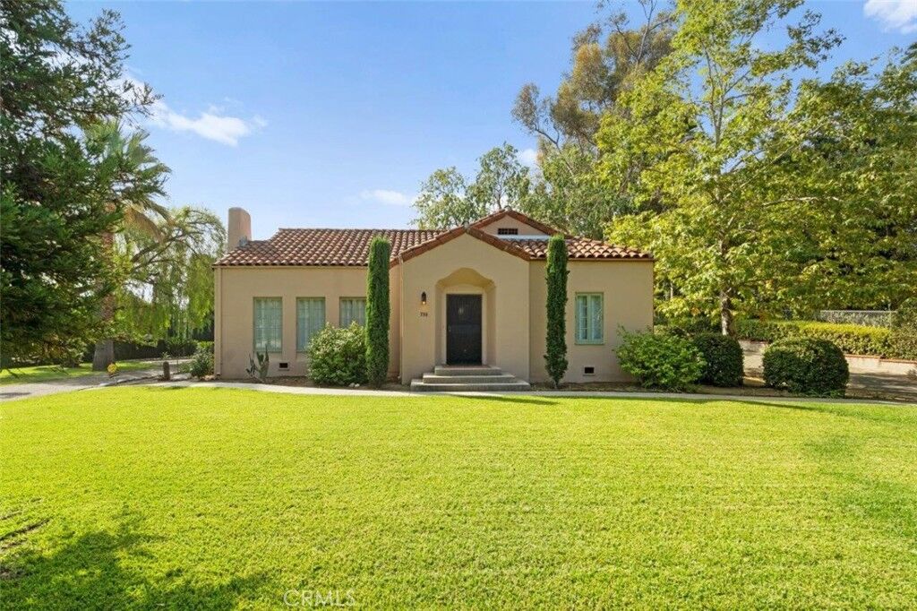 Property Photo:  784 E Foothill Boulevard  CA 91702 