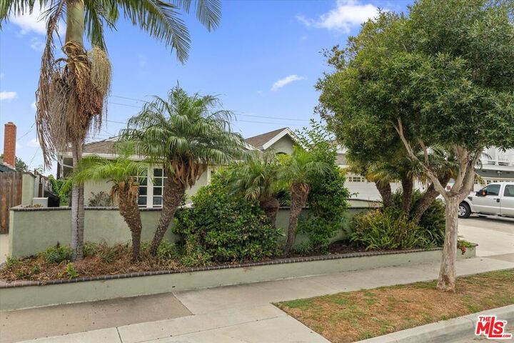 Property Photo: 19941 Carmania Lane CA 92646