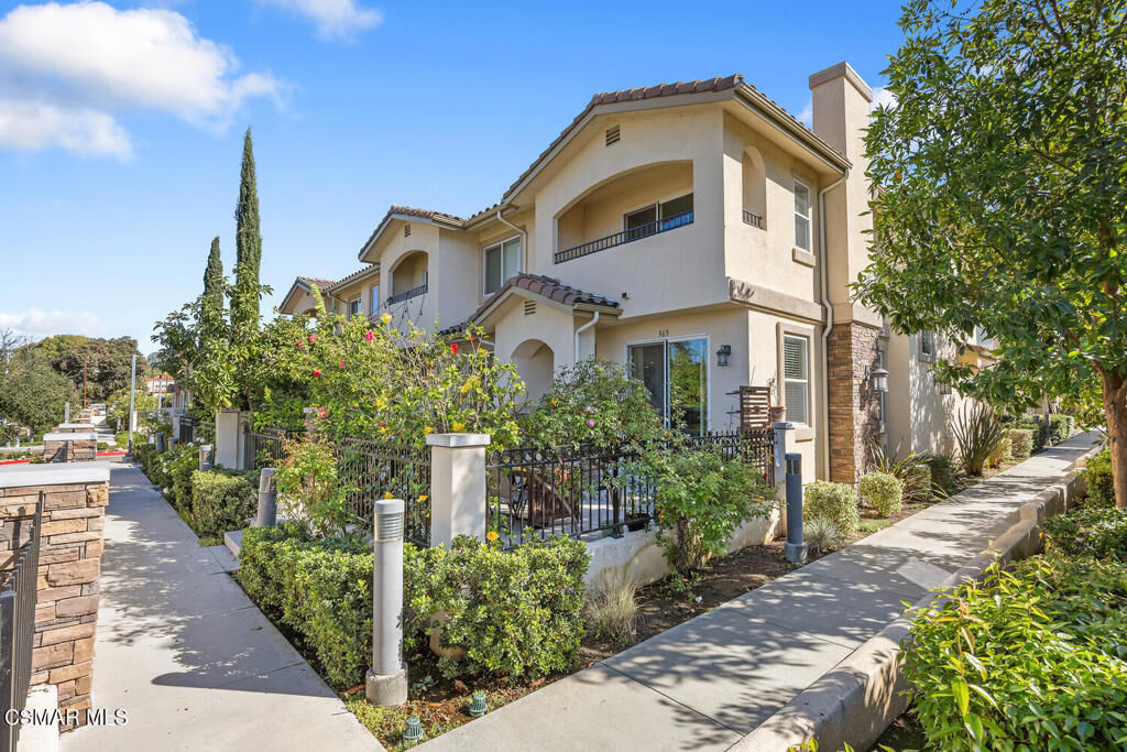 Property Photo: 365 Newbury Vista Lane CA 91320