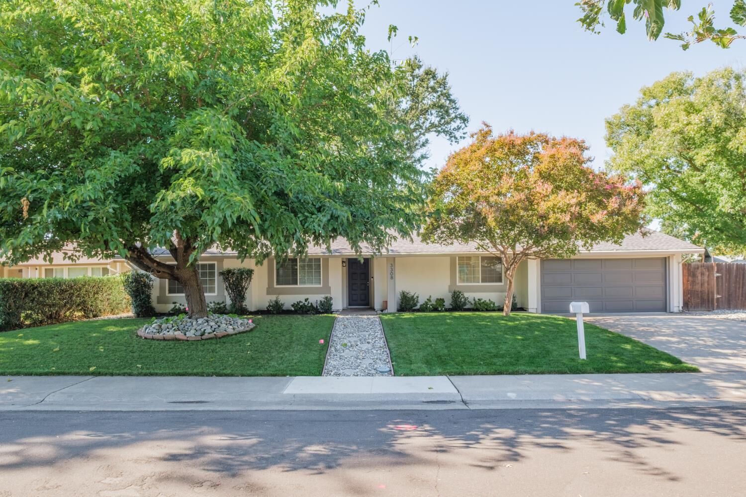 Property Photo:  3308 Eclipse Court  CA 95826 