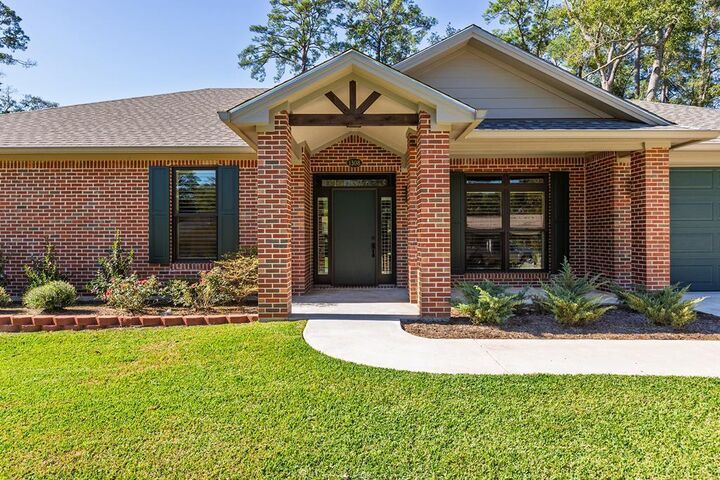 1308 Walnut Bend  Lufkin TX 75904 photo