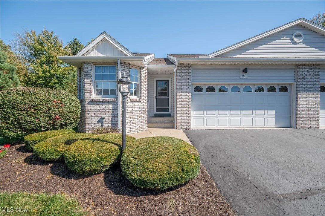 Property Photo:  20 Harneds Landing  OH 44410 