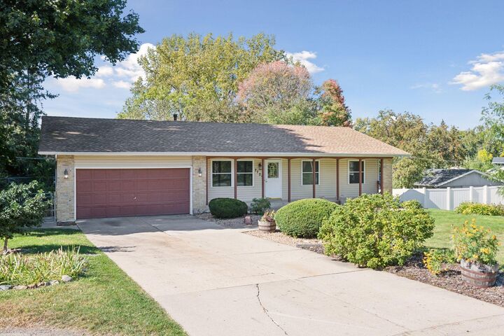 Property Photo: 2729 Terrace Drive MN 55337