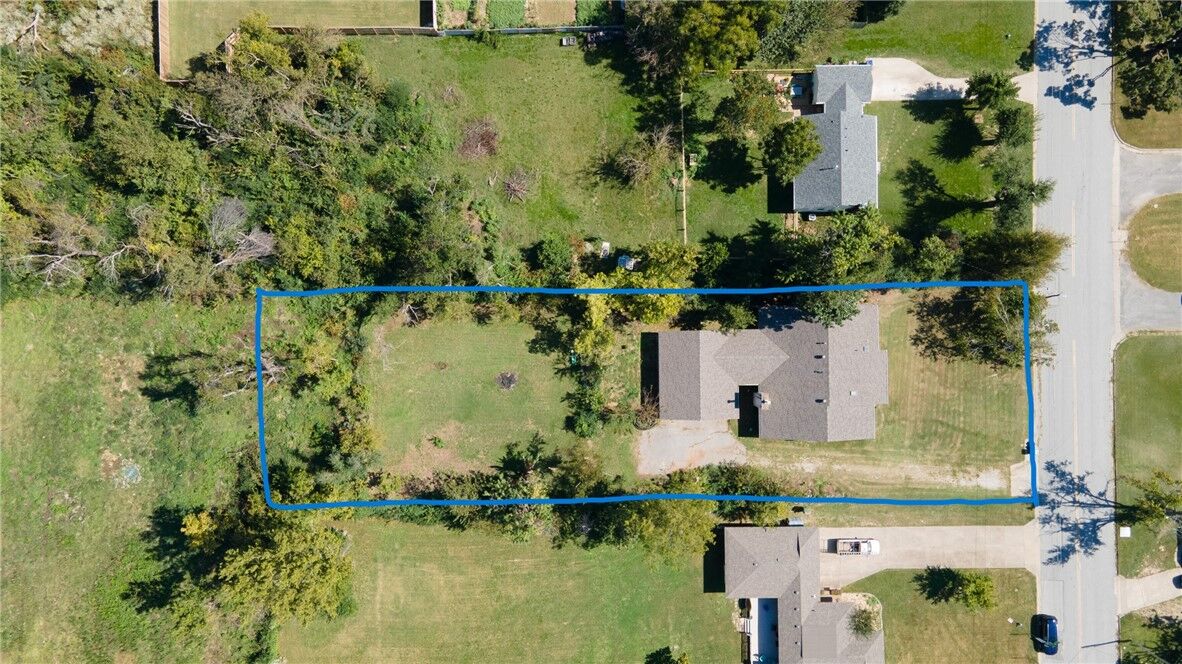 Property Photo: 1509 Poplar Street AR 72758