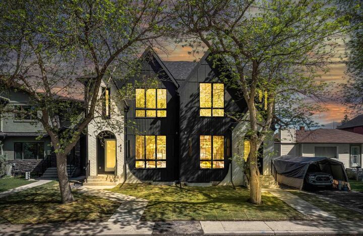 Photo de la propriété:  434 23 Avenue NW  AB T2M 1S4 