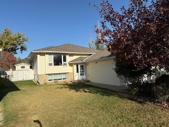 Property Photo: 1148 Newcastle Road AB T0J 0Y2
