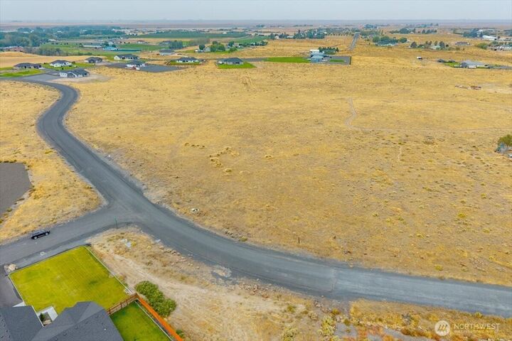 Property Photo:  7420  Rd E 3 NE  WA 98837 