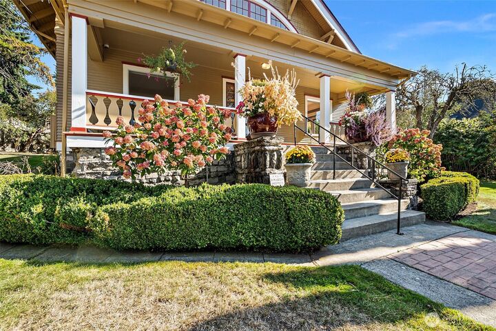 Property Photo:  5631 S K Street  WA 98408 