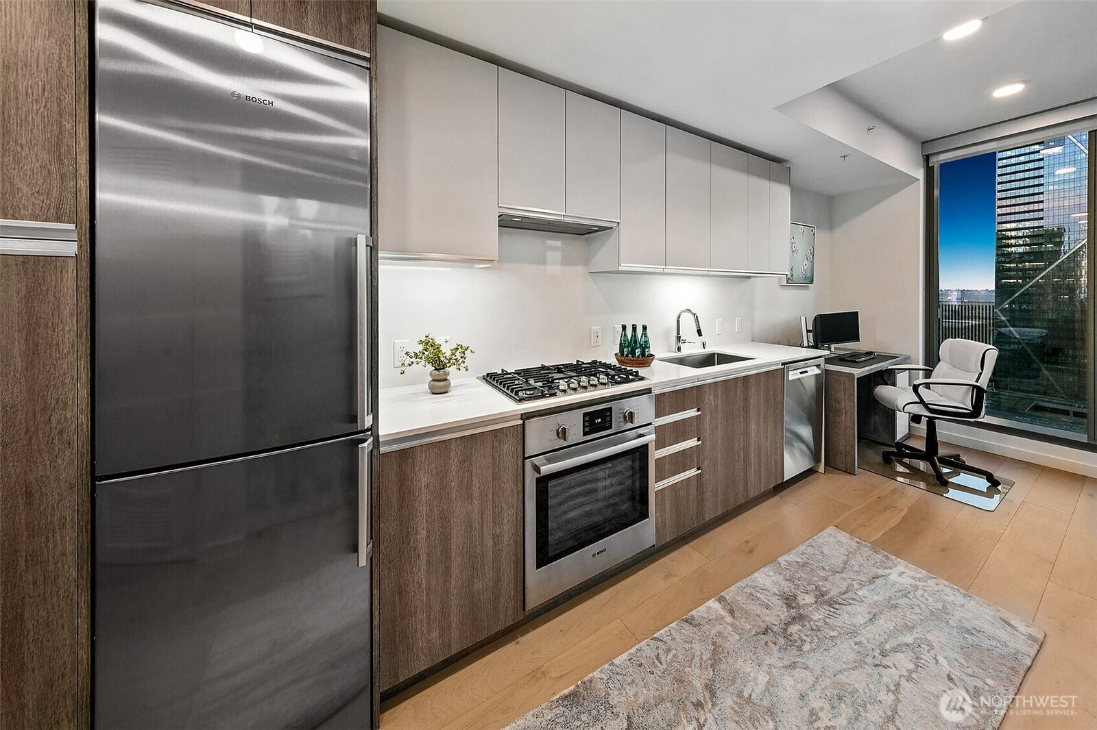 Property Photo: 800 Columbia Street 1801 WA 98104