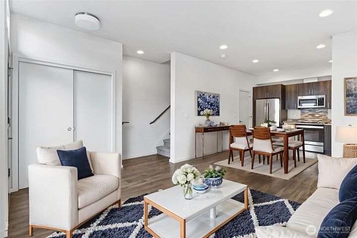 6917  Carleton Ave  S B  Seattle WA 98108 photo