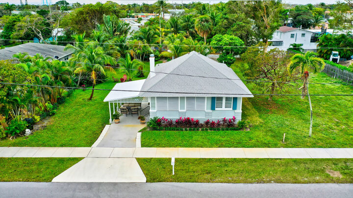 320 SE 4th Avenue  Delray Beach FL 33483 photo