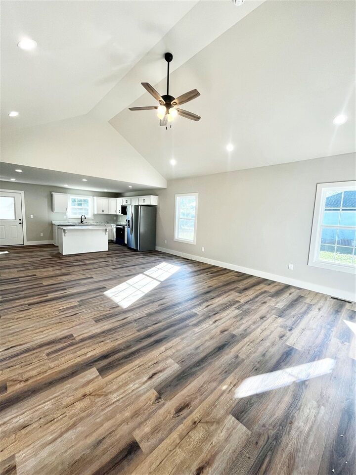 Property Photo: 245 Peterson Avenue KY 42206