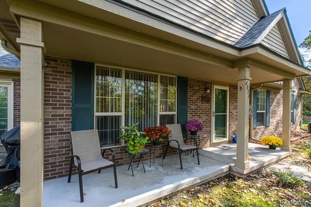 Property Photo: 4091 Stonebridge MI 48442