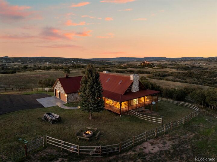 Property Photo:  5351 Tall Horse Trail  CO 80135 