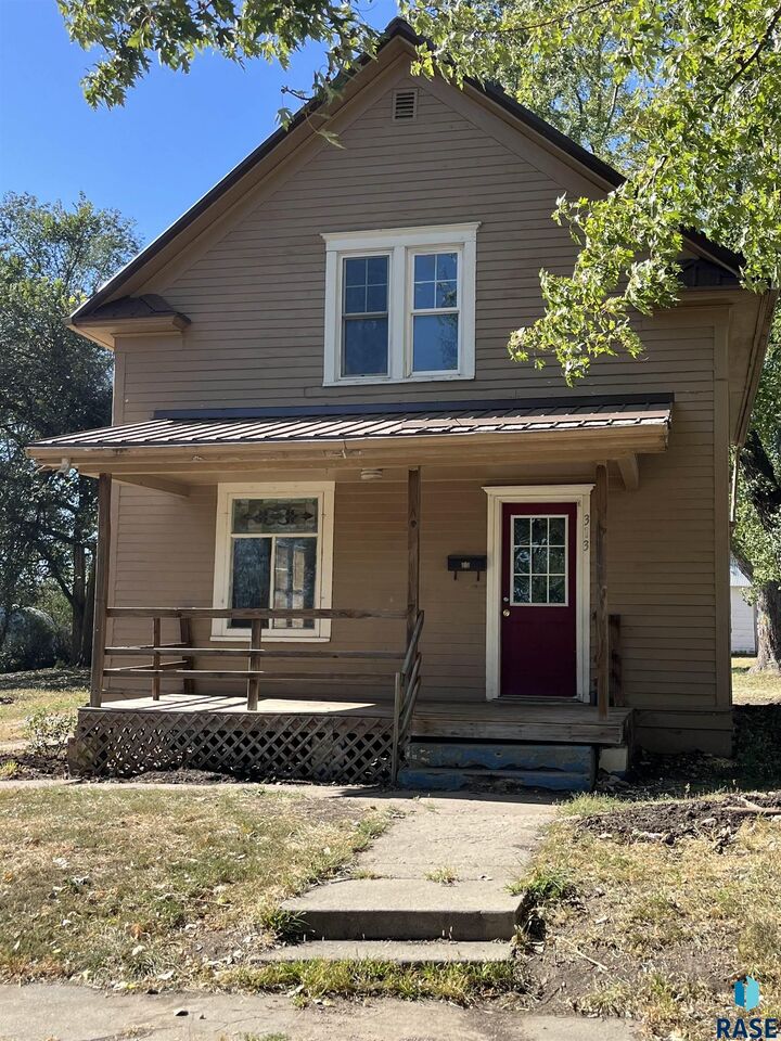 313 S Dakota Ave  Irene SD 57037 photo