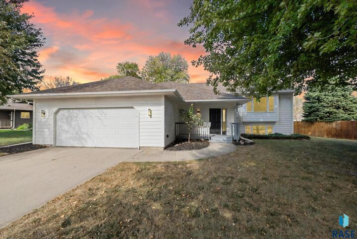 1000 E Maywood St  Brandon SD 57005 photo