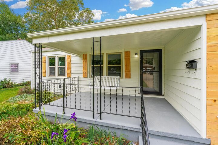 Property Photo: 1833 S Erie St KS 67211