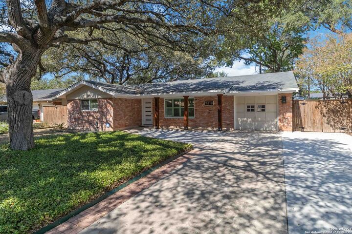 9815 Lantana  San Antonio TX 78217 photo