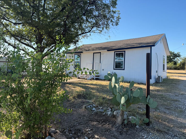 Property Photo: 1517 Culberson Street TX 76903