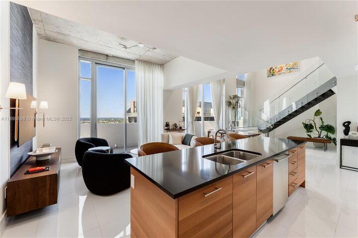 Property Photo:  3301 NE 1st Ave Ph-7  FL 33137 