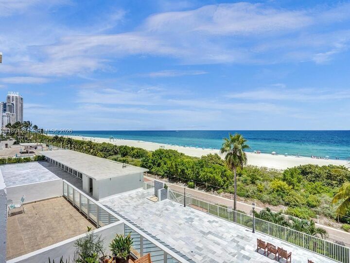 Property Photo:  5601 Collins Ave 504  FL 33140 