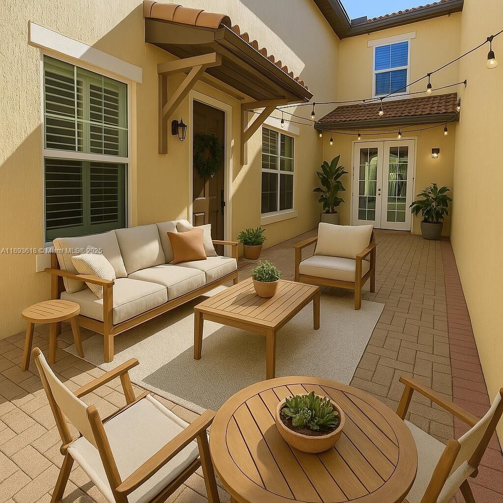Property Photo:  14620 SW 15th St  FL 33027 