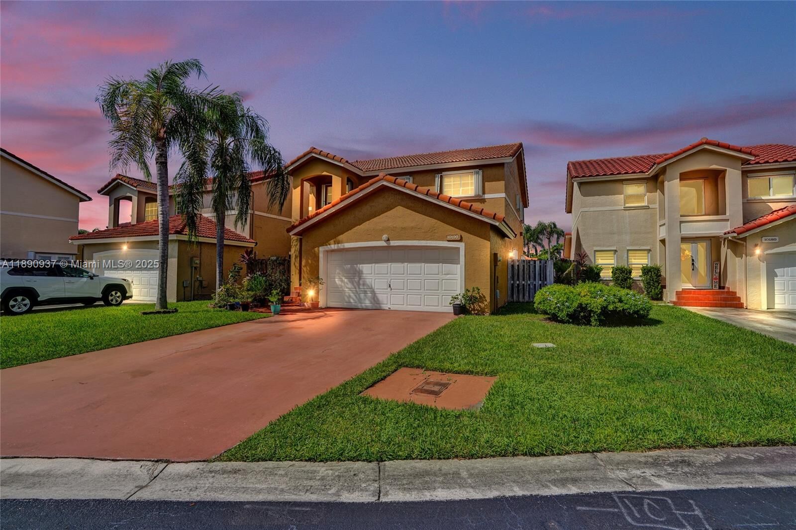 Property Photo:  10190 SW 138th Ct  FL 33186 