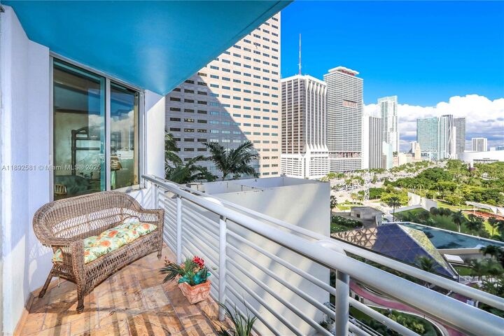 Property Photo: 335 S Biscayne Blvd 1500 FL 33131