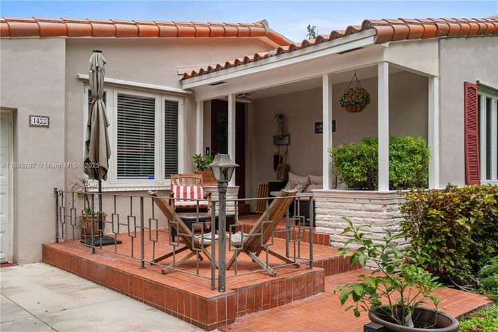 Property Photo: 1433 Ortega Ave FL 33134