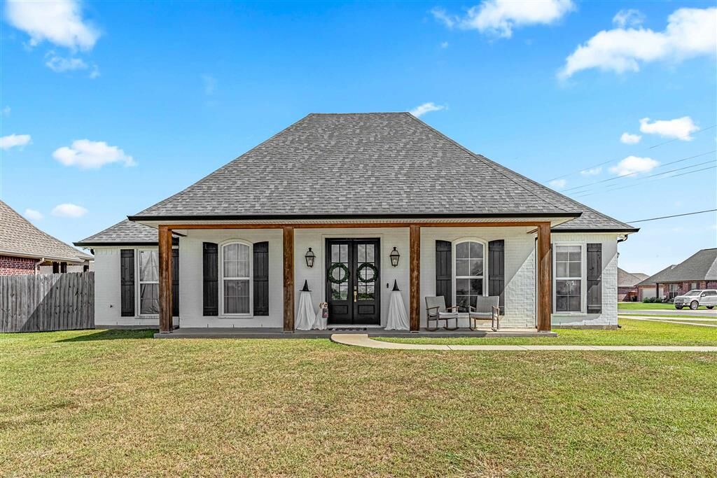 Property Photo:  5462 Kade Daniel Drive  LA 70647