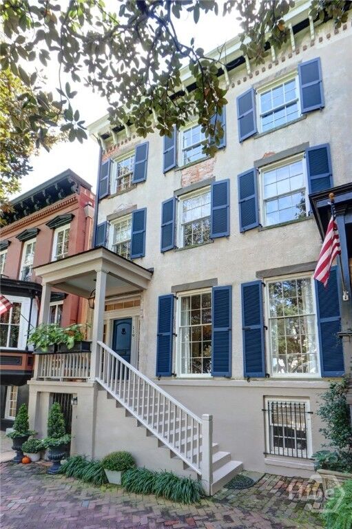Property Photo: 119 E Jones Street GA 31401