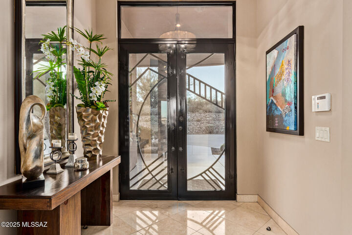 Property Photo: 532 W Silhouette Ridge Place AZ 85755