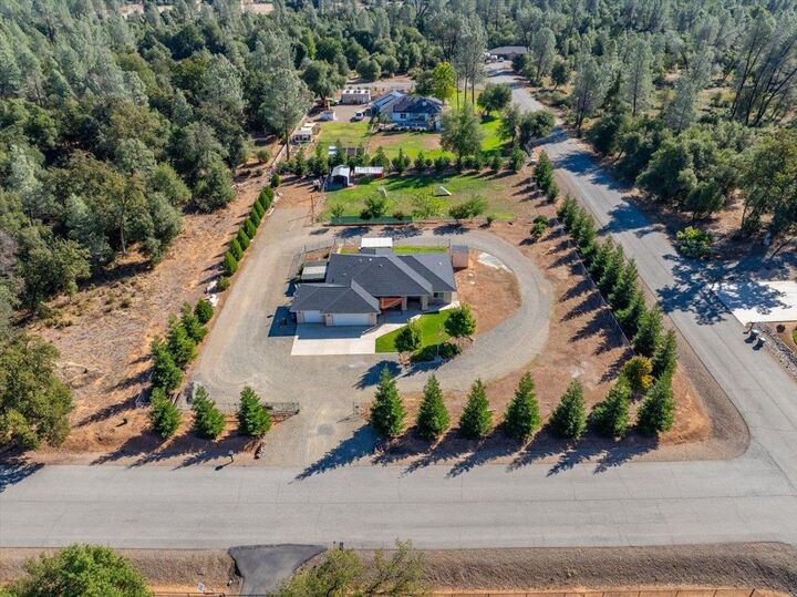 Property Photo: 18900 Lahalah Way CA 96022