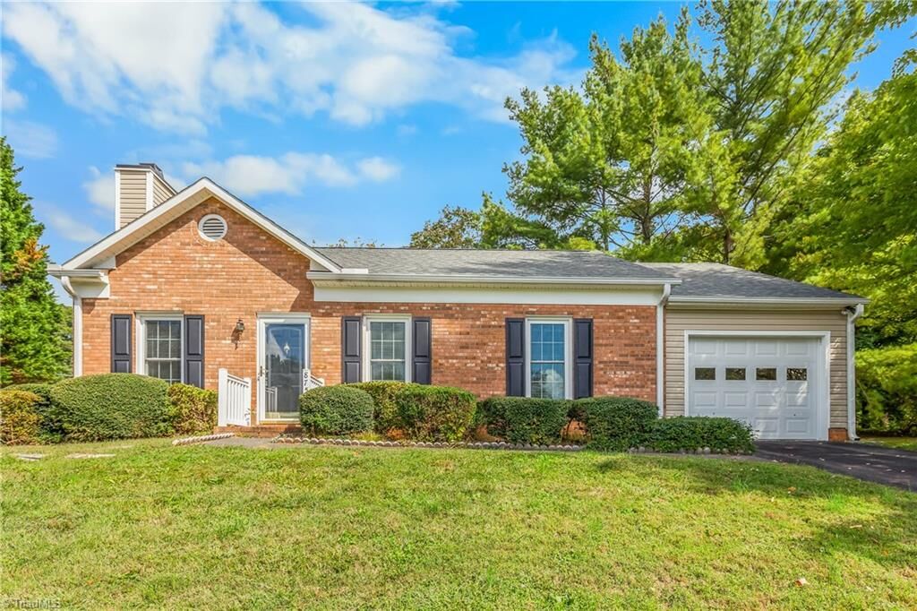 Property Photo: 875 Adams Way Court NC 27045