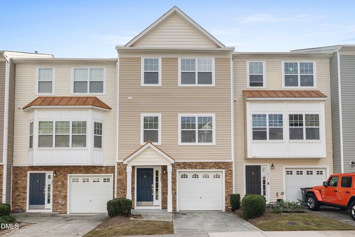 1209 Haywards Heath Lane  Apex NC 27502 photo