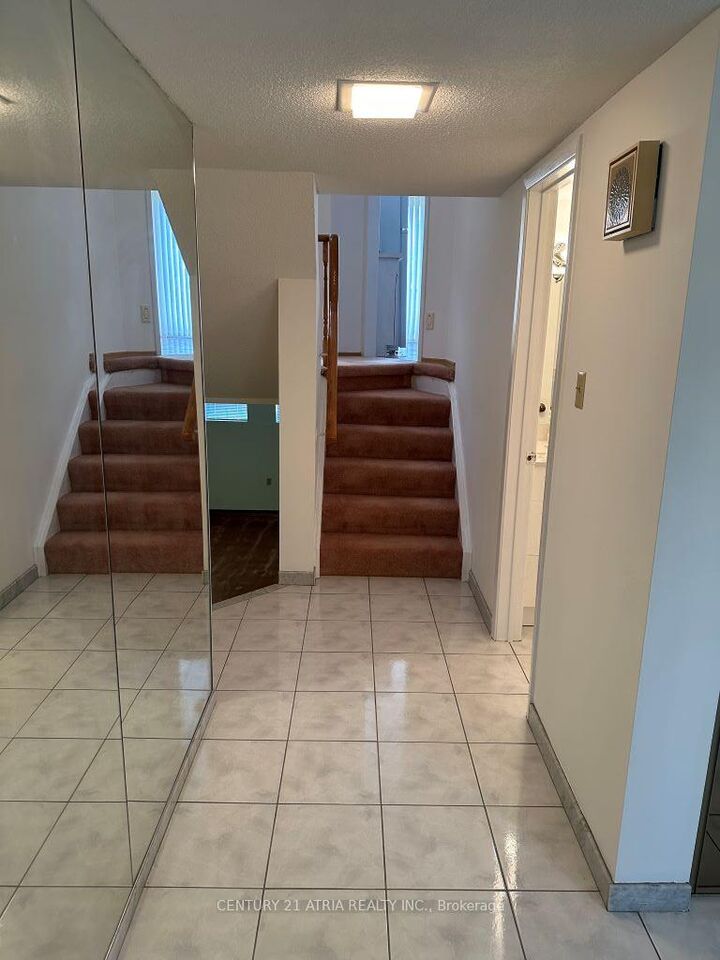 Property Photo: 85 Sandyhook Square ON M1W 3N6