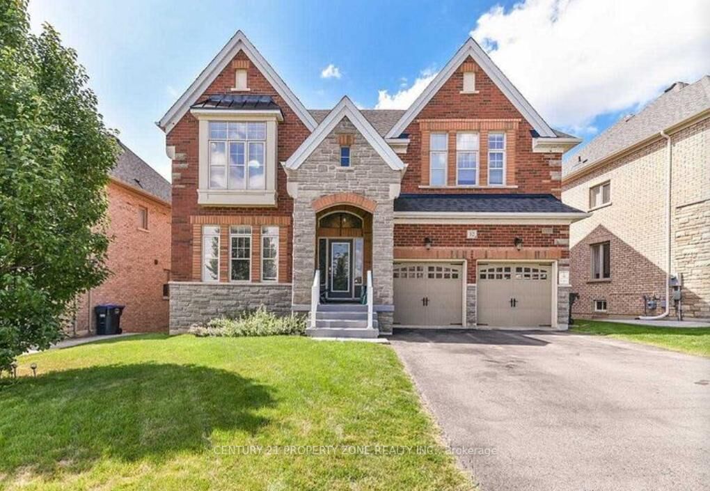 Property Photo: 12 Fort Williams Drive ON L6X 0W5