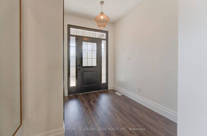Property Photo: 277 Watervale Crescent ON N2A 0G7