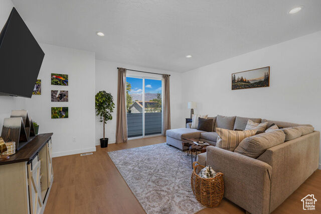 Property Photo: 493 E Alice UT 84041