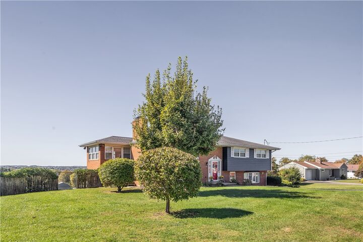 Property Photo:  35 Highview St  PA 15650 