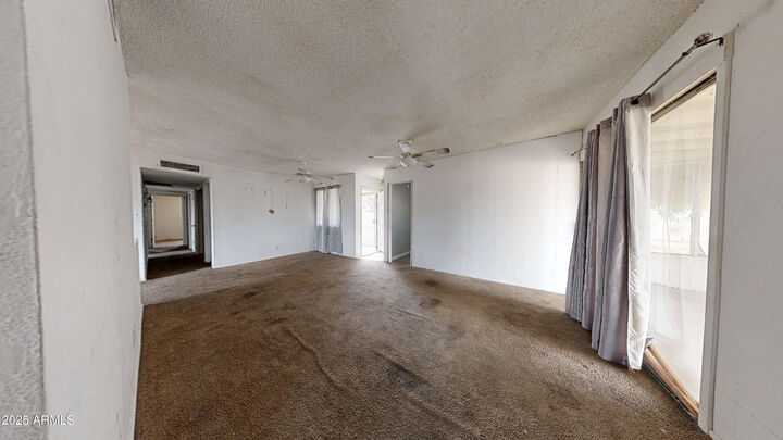Property Photo:  2351 S Royal Palm Road  AZ 85119