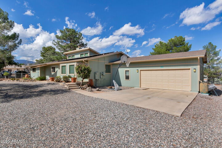 Property Photo: 630 E Elm Street AZ 86326