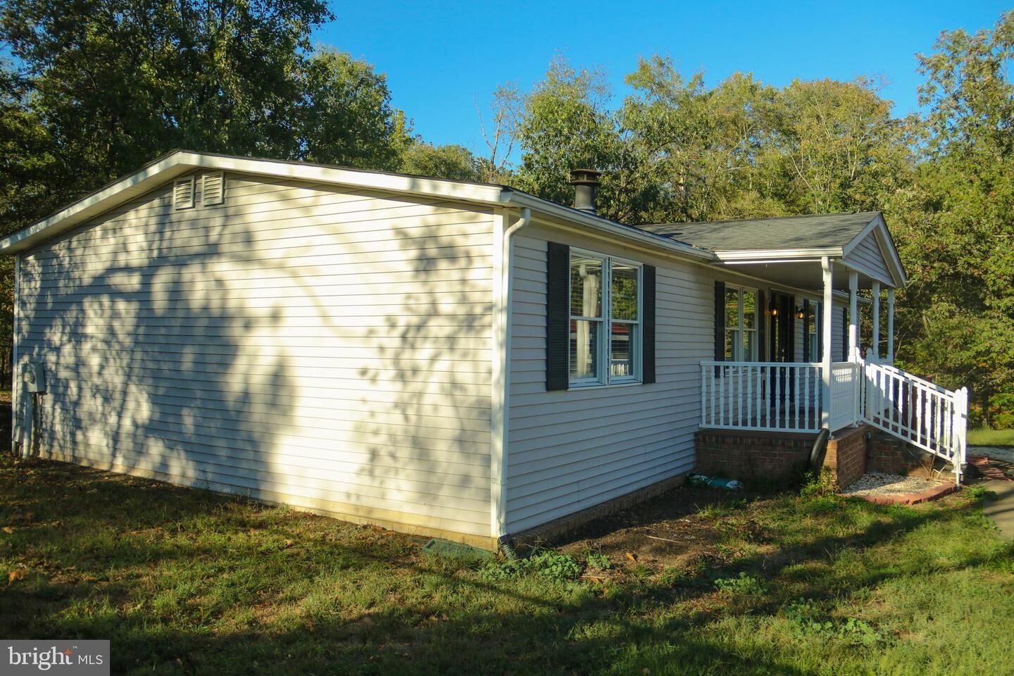 Property Photo: 9186 Hedgesville Road WV 25427