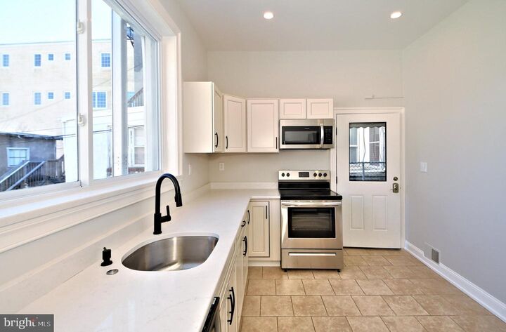 241 Bridge Street Apt A  Phoenixville PA 19460 photo